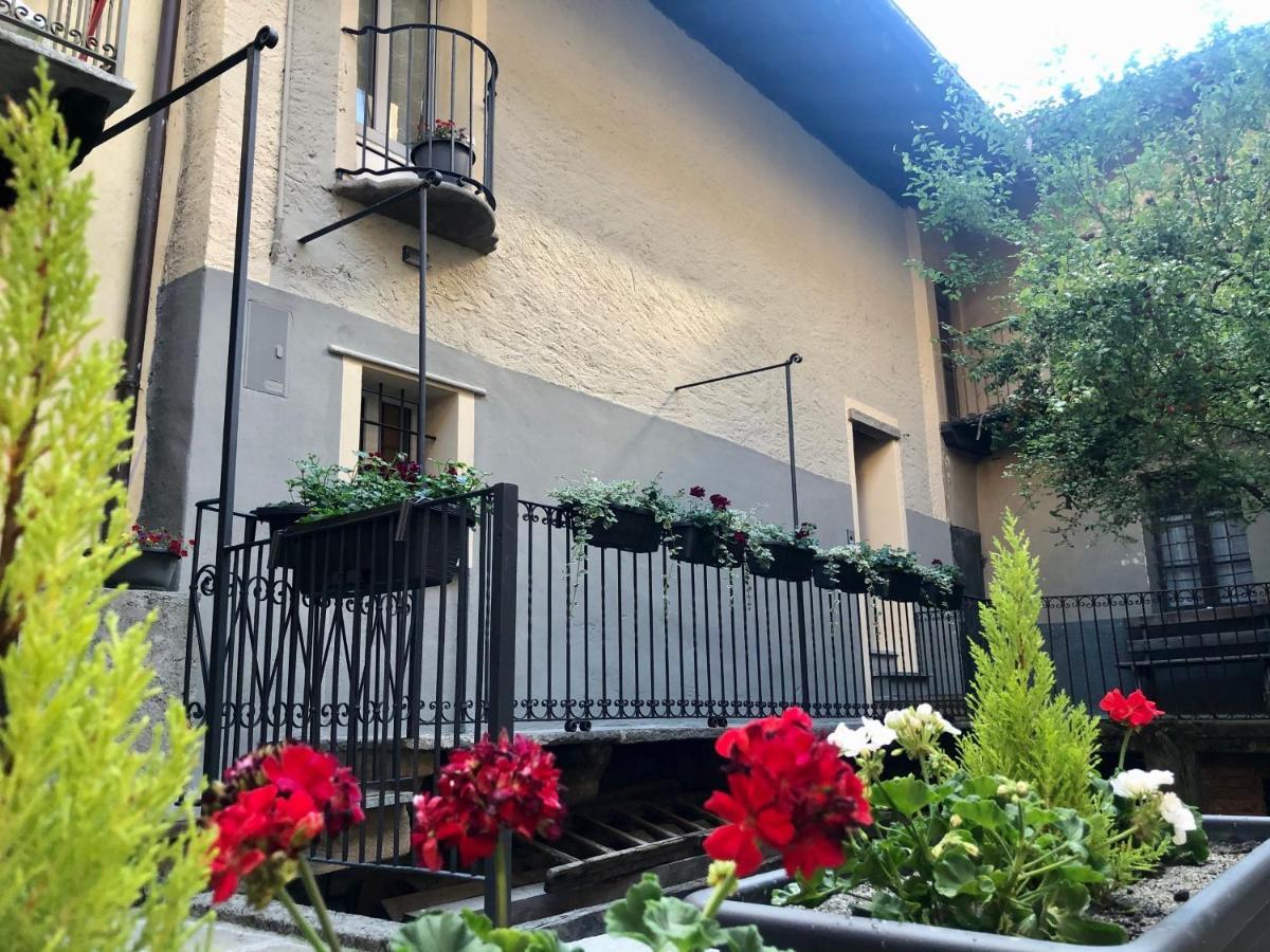 Domus Apartments Aosta Exterior foto